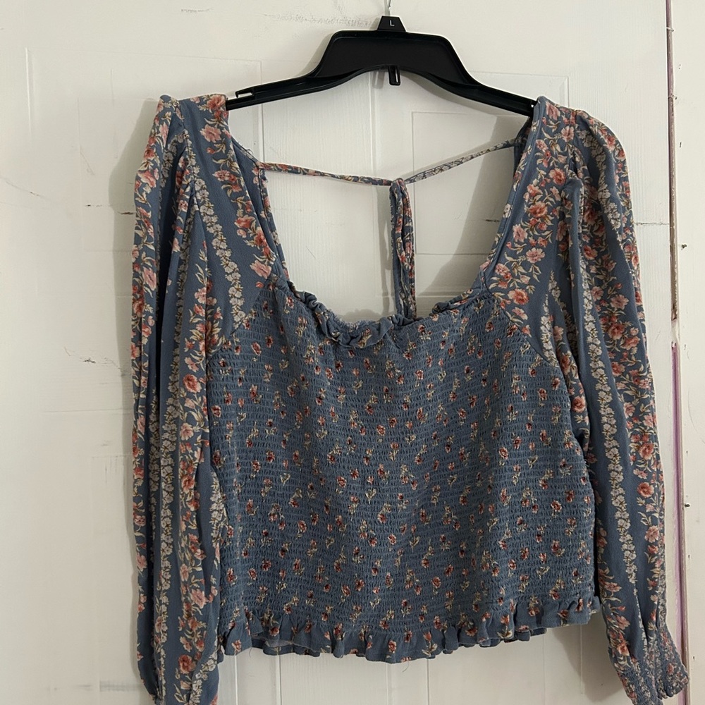 American Eagle Long Sleeve Top